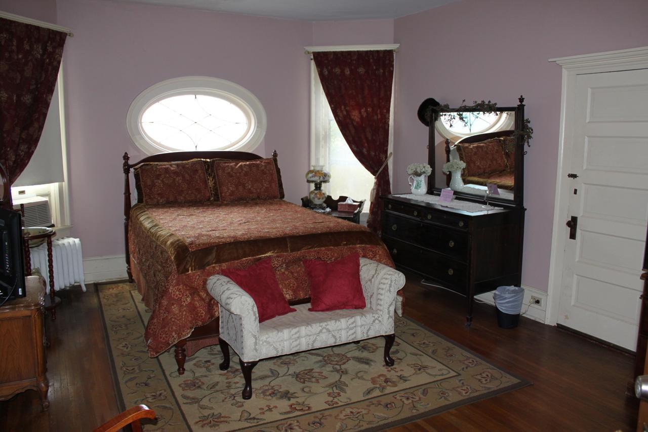Victorian Charm Inn Towanda Buitenkant foto